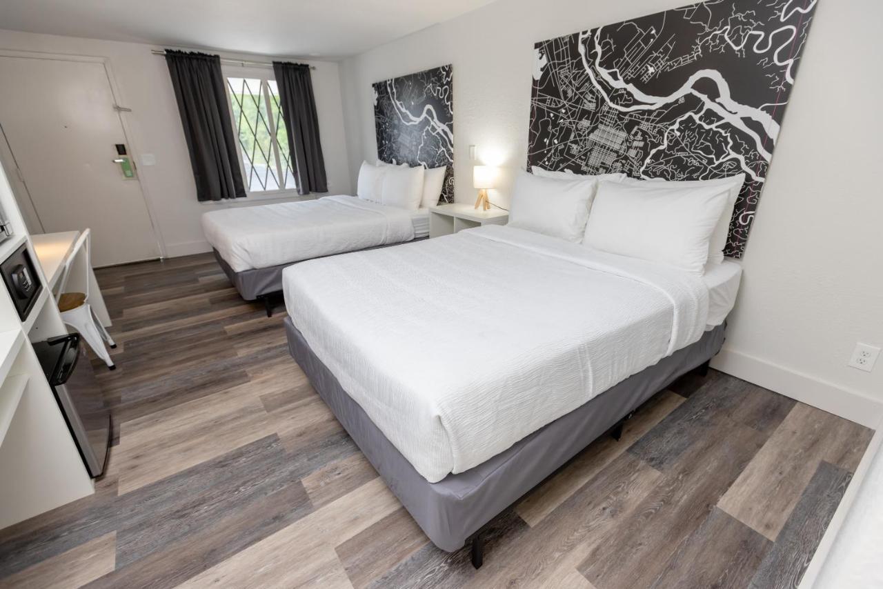 Golden Isles Inn & Suites Brunswick Buitenkant foto