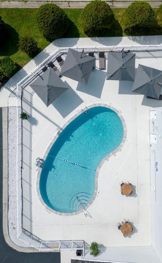 Golden Isles Inn & Suites Brunswick Buitenkant foto