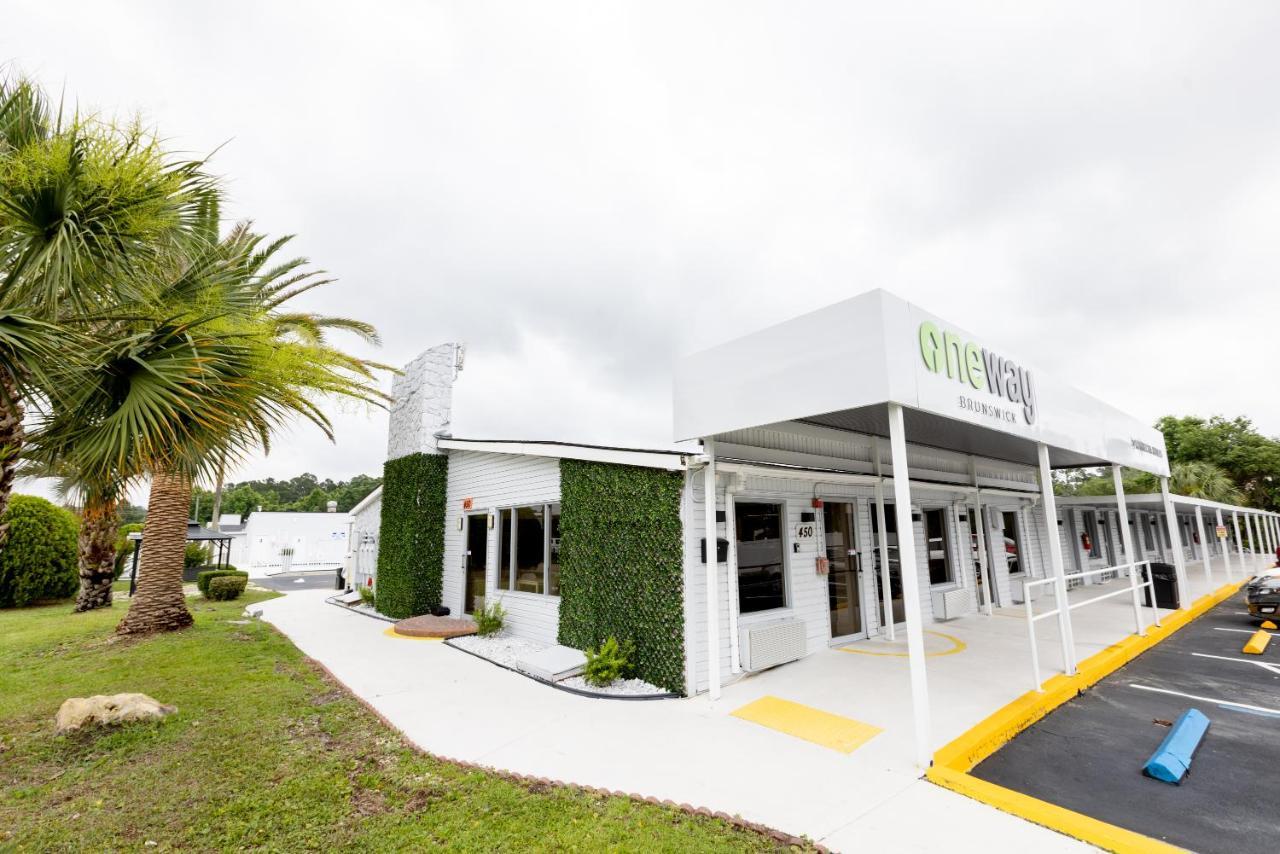 Golden Isles Inn & Suites Brunswick Buitenkant foto