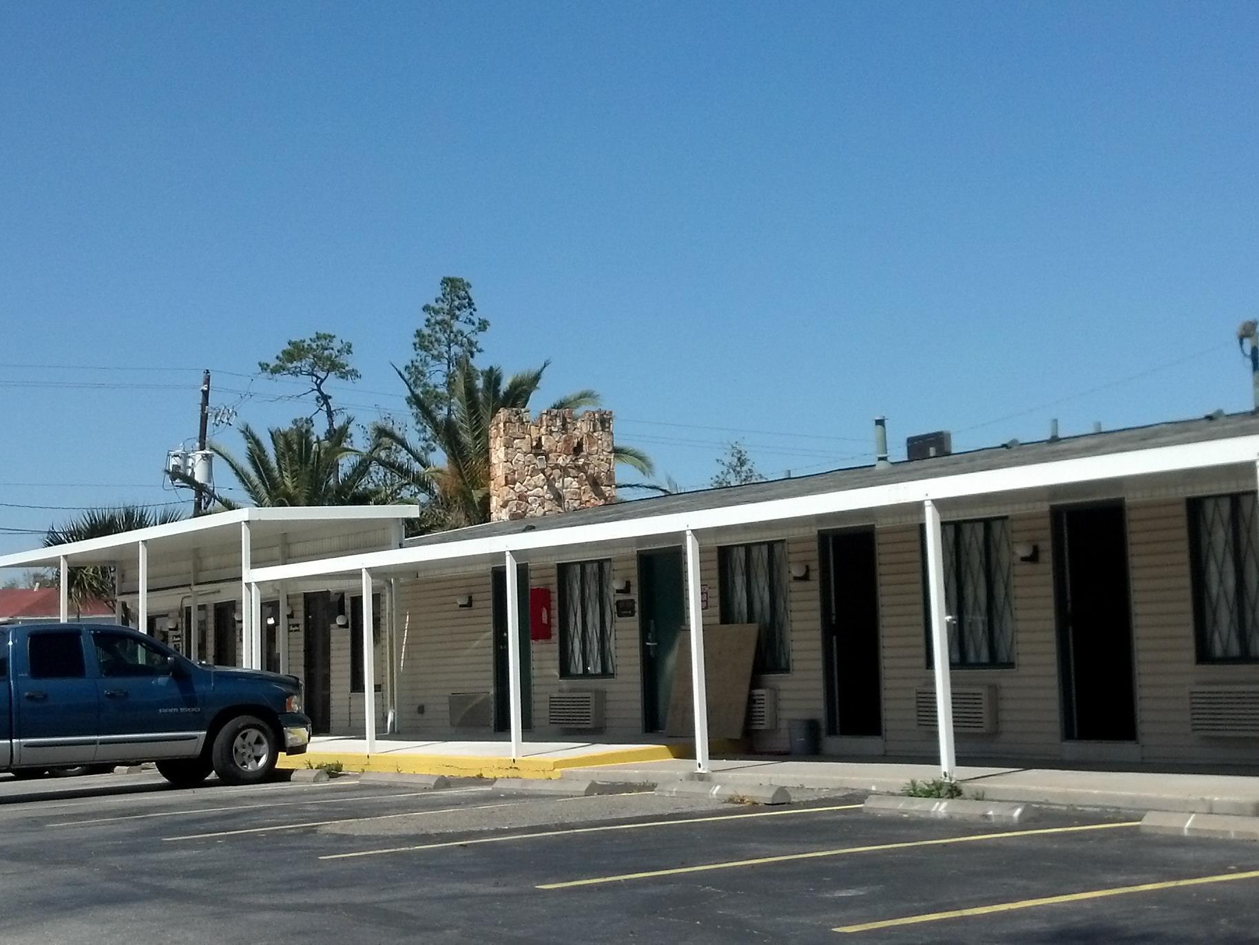 Golden Isles Inn & Suites Brunswick Buitenkant foto
